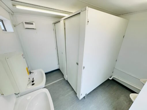 12 x 9ft Anti Vandal 2 + 1 Toilet Block - Image 3