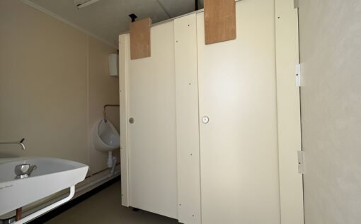 12Ft x 9Ft 2+1 Jackleg Toilet Cabin - Image 3