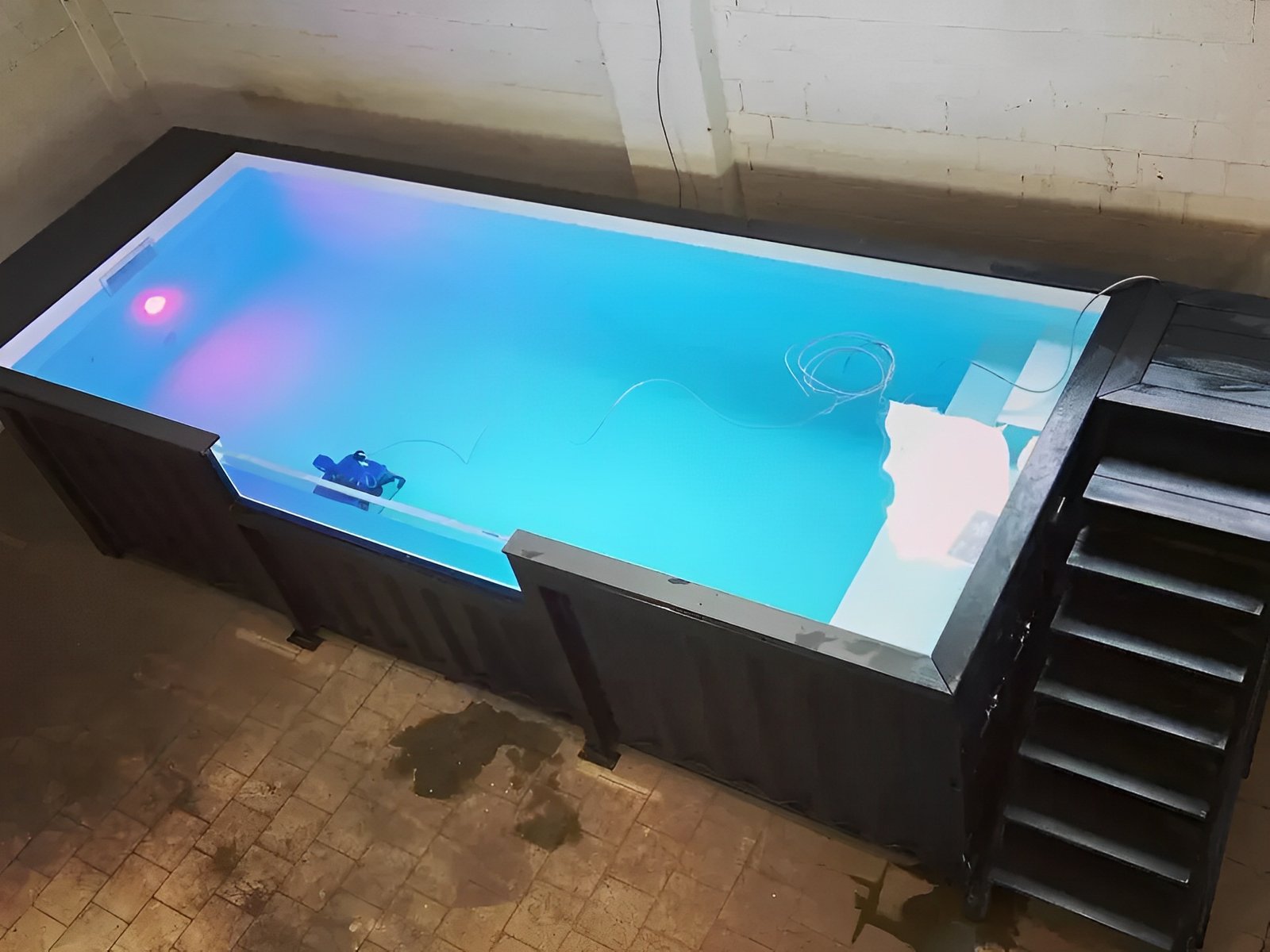 20ft Shipping Container Swimming Pool with Convenient Side Staircase