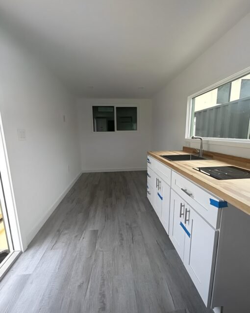 20ft x 8ft Portable Container House On Wheels - Image 7