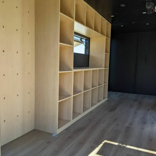 Custom 20ft Shipping Shopping Container on Wheels - Image 4