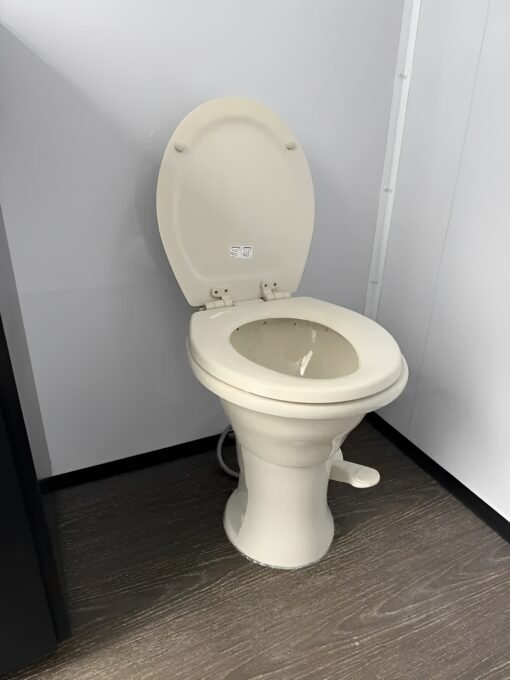 Upscale 2 Station Portable Restroom Trailer 7′ x 14′ - Image 8